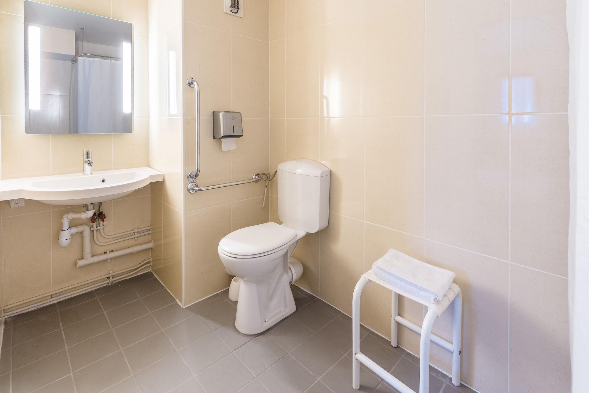 B&B Hotel Avignon 2 لو بونتيه المظهر الخارجي الصورة