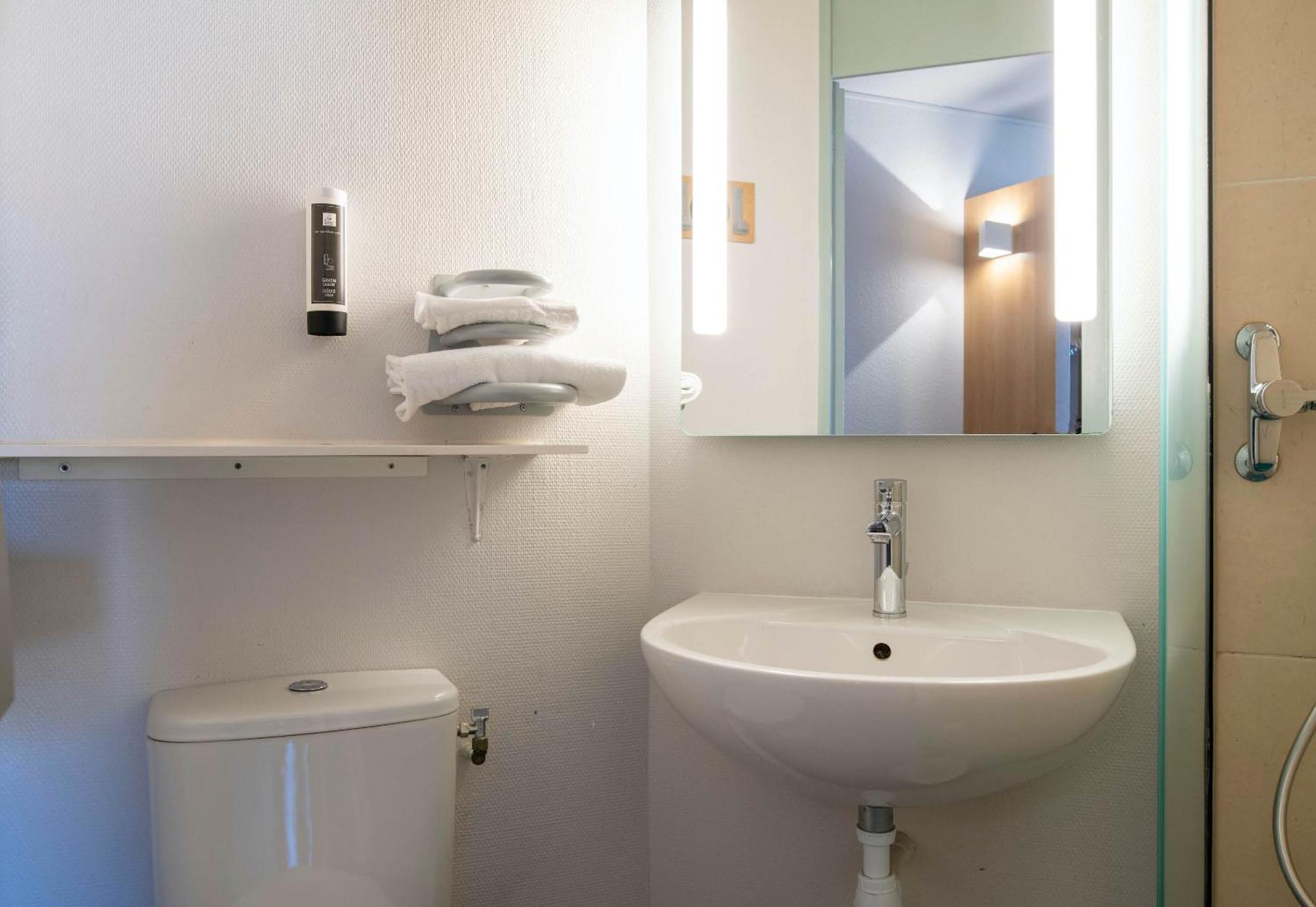 B&B Hotel Avignon 2 لو بونتيه المظهر الخارجي الصورة